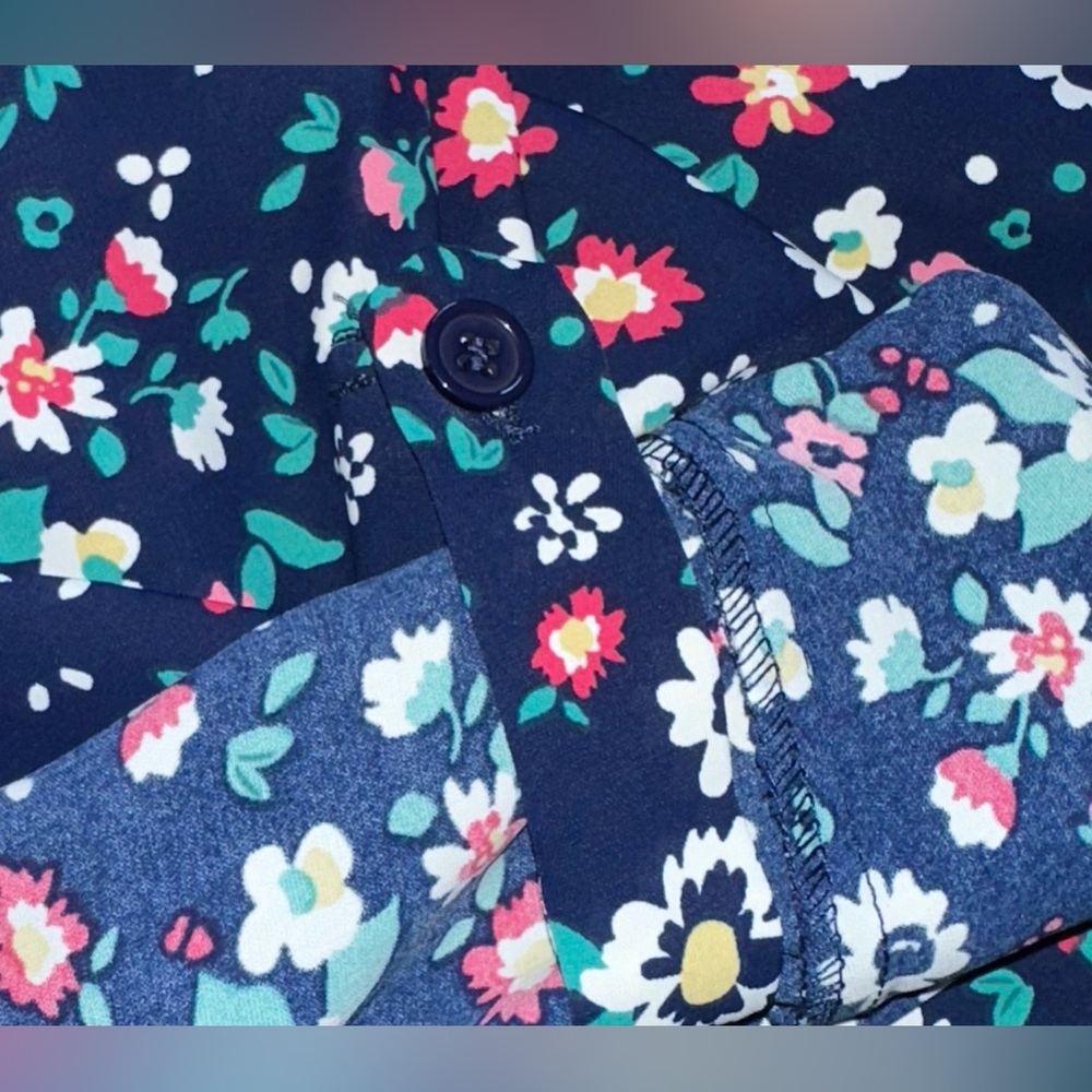 Women's V Neck 3/4 Sleeve Chiffon Casual  Blouse * Sz L * Brand New w/ Tags - Picture 6 of 9